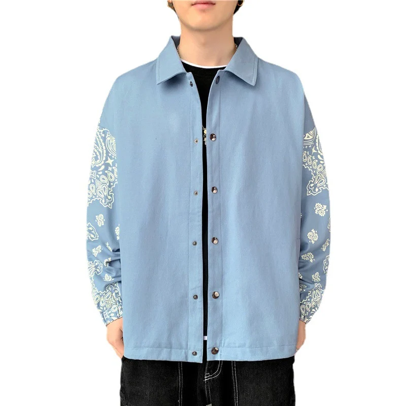 Herren Leichte Coachjacke mit Bandana-Print-Ärmeln und Druckknopffront Drune