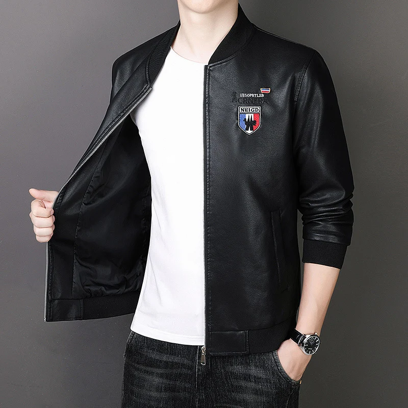 Herren leichte Bomberjacke im Casual-Urban-Stil mit gesticktem Wappen und gerippten Bündchen Drune