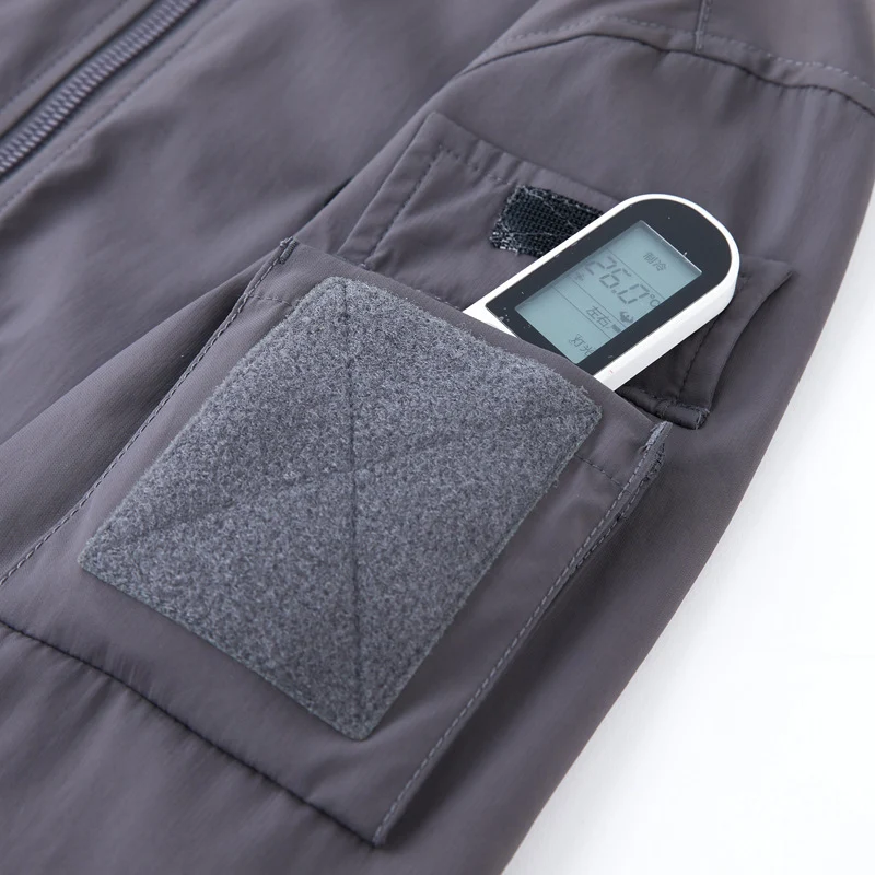 Herren leicht wattierte Bomberjacke im Utility-Look mit Ärmeltasche Drune