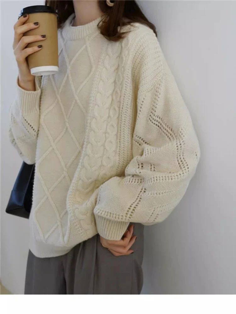 Damen Oversize Zopfmuster-Strickpullover mit Ajour‑Details und geripptem Saum Drune