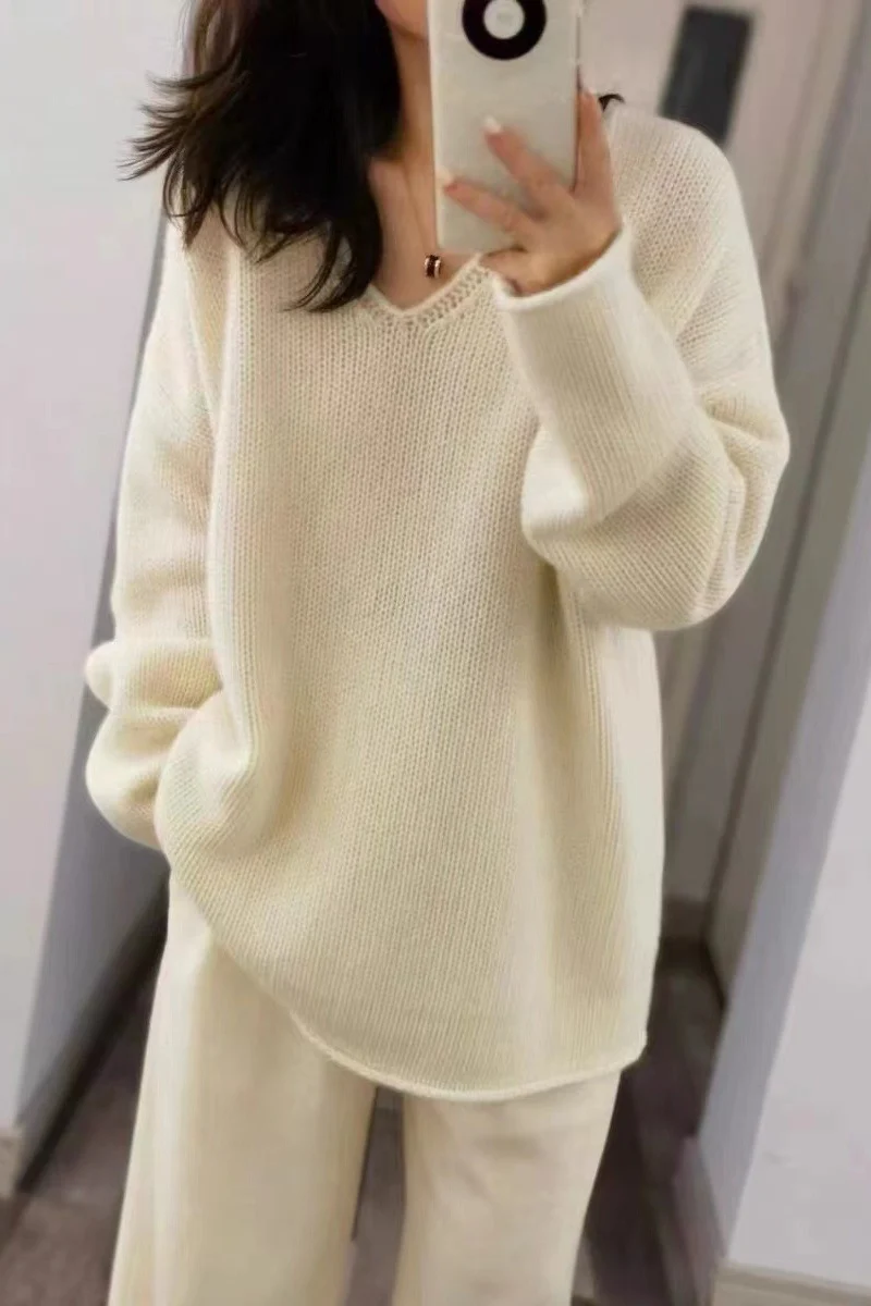 Damen Oversize V‑Ausschnitt Pullover im Mohair‑Look mit überschnittener Schulter und gerundetem Saum Drune