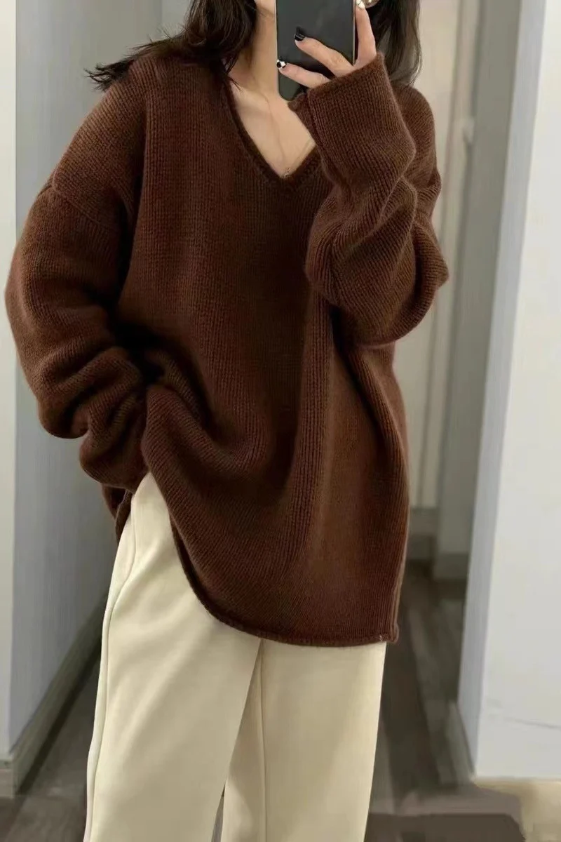 Damen Oversize V‑Ausschnitt Pullover im Mohair‑Look mit überschnittener Schulter und gerundetem Saum Drune