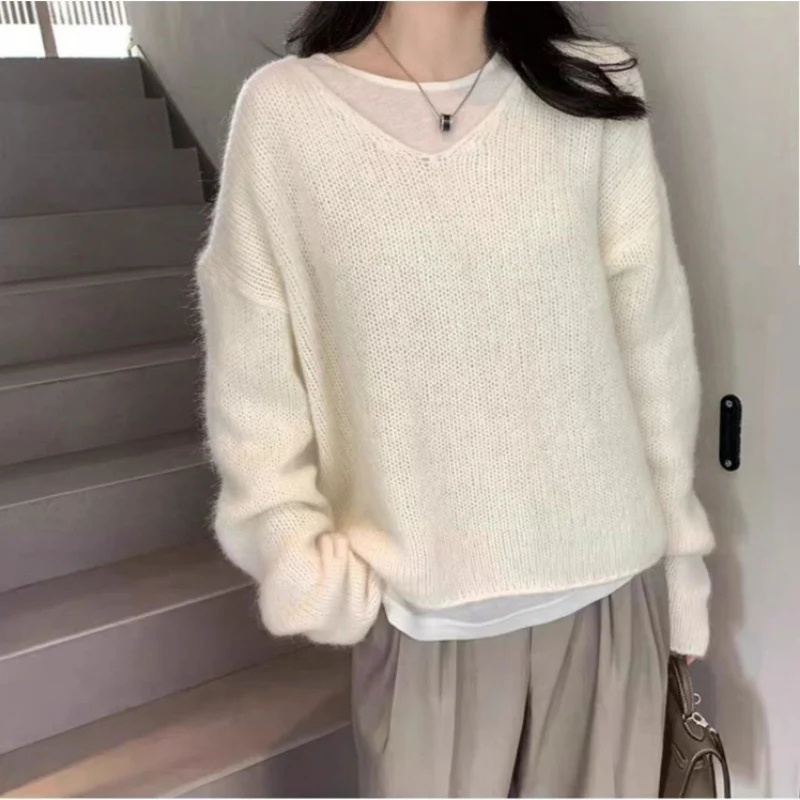 Damen Oversize V‑Ausschnitt Mohair‑Look Pullover mit Angora‑Optik und überschnittener Schulter Drune