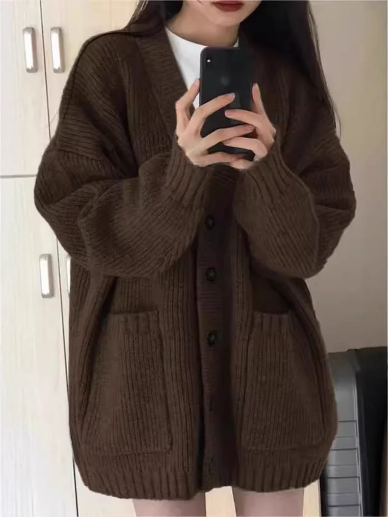 Damen Oversize Strickcardigan mit aufgesetzten Taschen und durchgehender Knopfleiste Drune