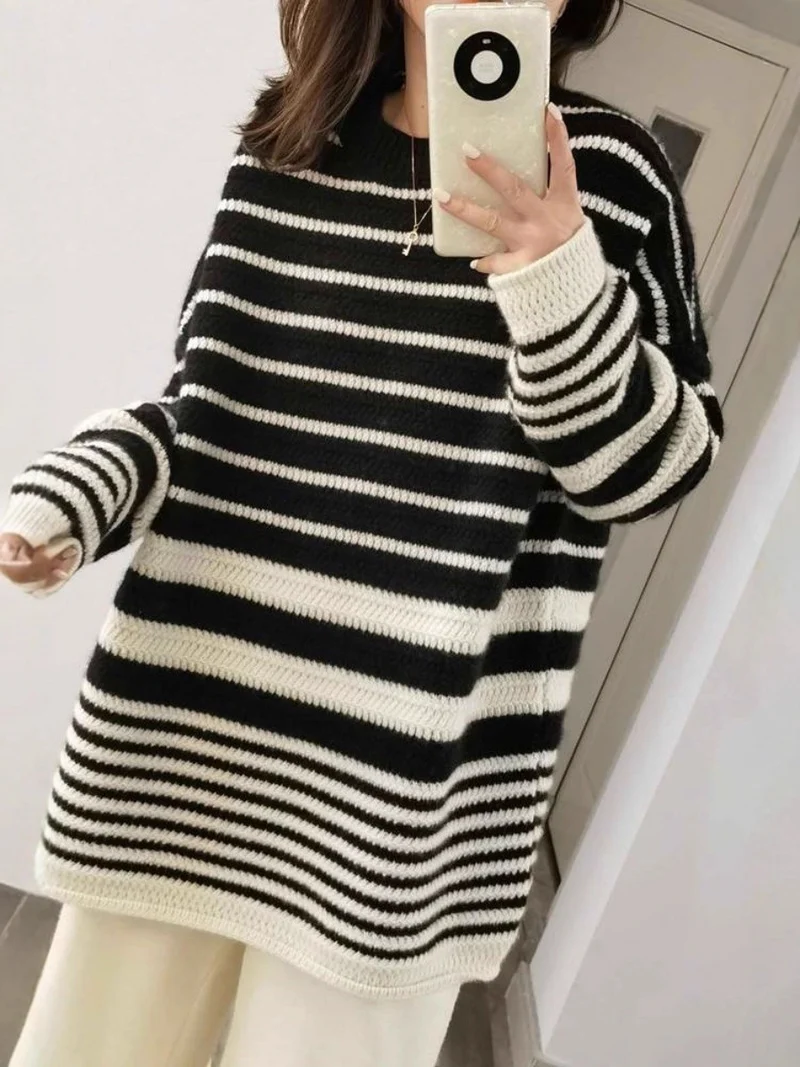 Damen Oversize-Longpullover aus grobem Streifenstrick mit Rundhalsausschnitt Drune