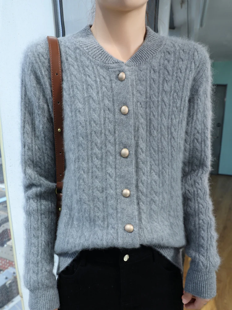 Damen Leichter Zopfstrick-Cardigan in Mohair‑Optik mit dekorativen Perlmuttknöpfen Drune