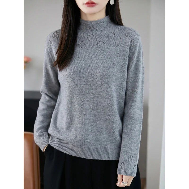 Damen Leichter Stehkragenpullover mit floralem Ajour‑Yoke und feiner Rippkante Drune