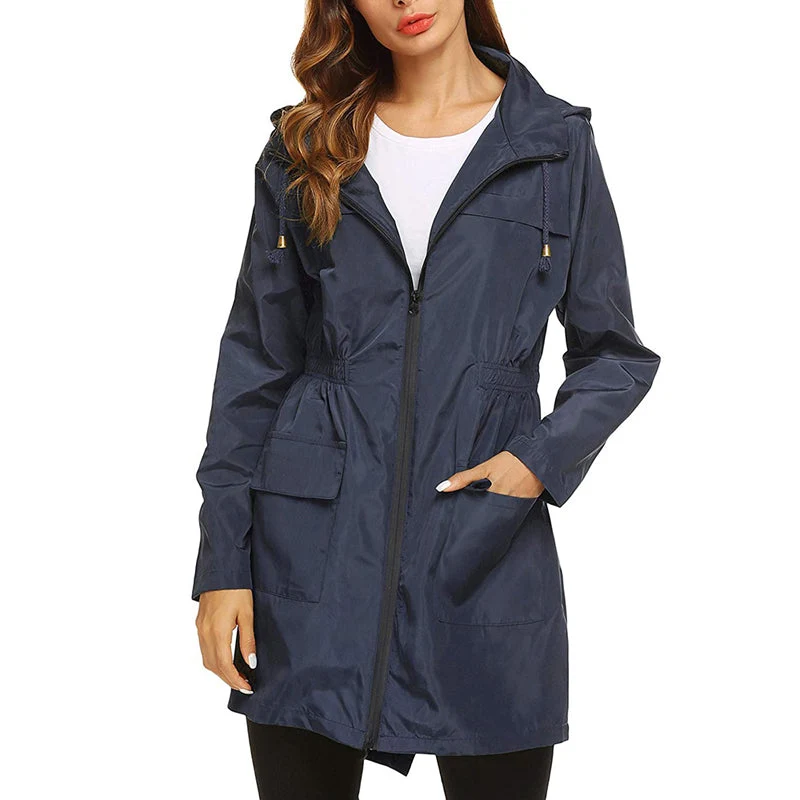 Elizabeth | Lightweight and Packable Water-Repellent Rain Jacket with Fitted Waist