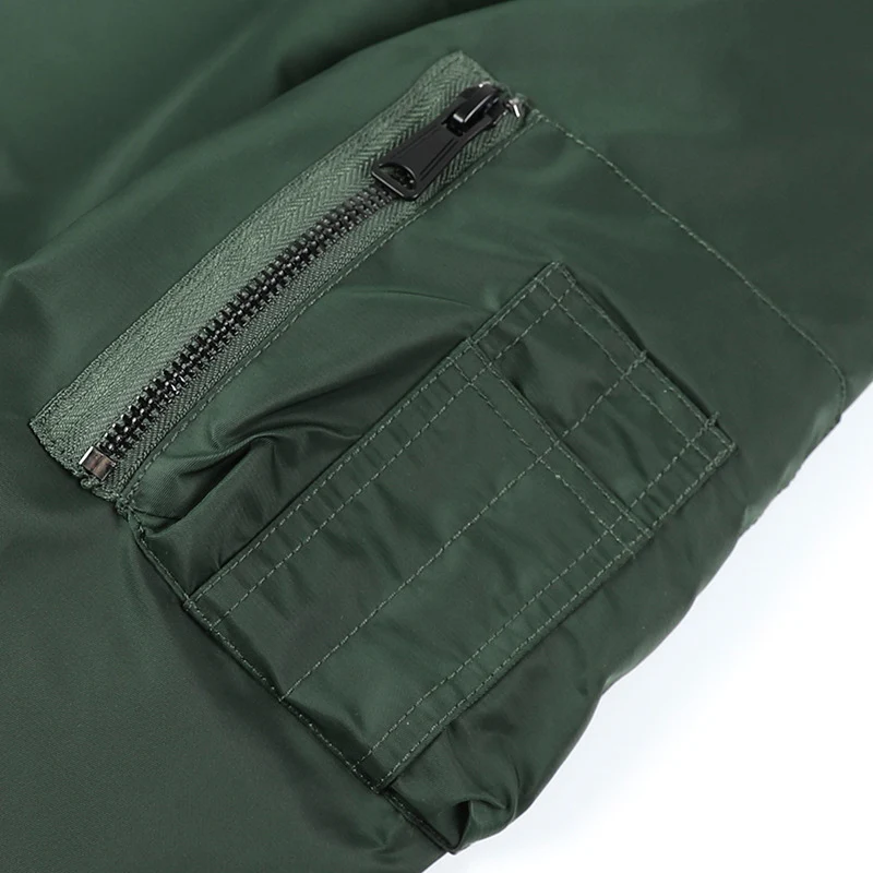 Herren Kurzblouson Bomberjacke mit gesteppter Thermofütterung, Nylon‑Shell und Ärmeltasche Drune