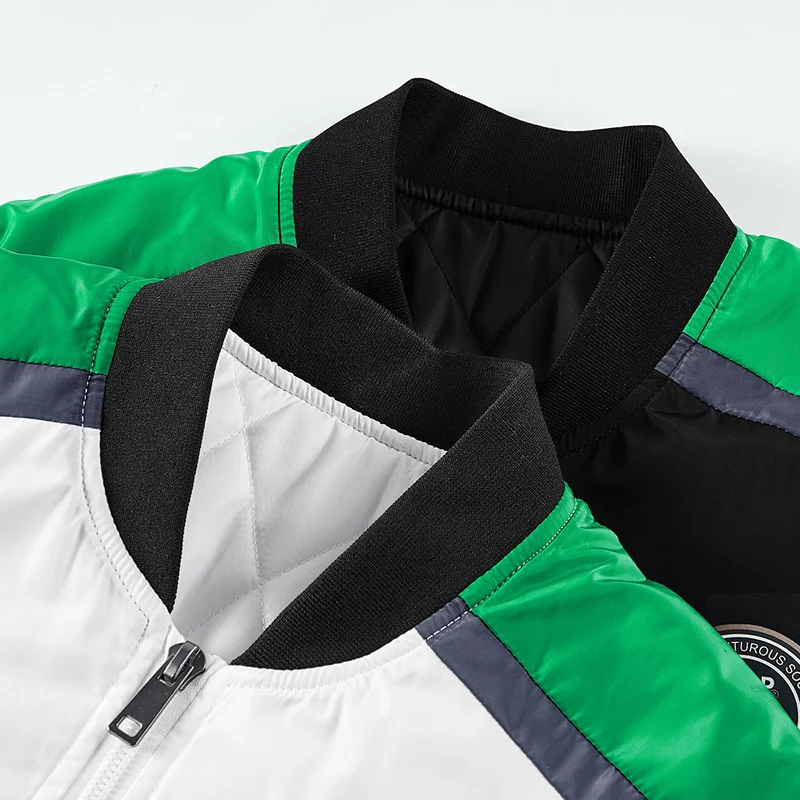 Herren Kurz geschnittene Nylon‑Bomberjacke mit sportiven Schulterpaspeln, Schriftzug-Applikationen und zweifachem Reißverschluss Drune