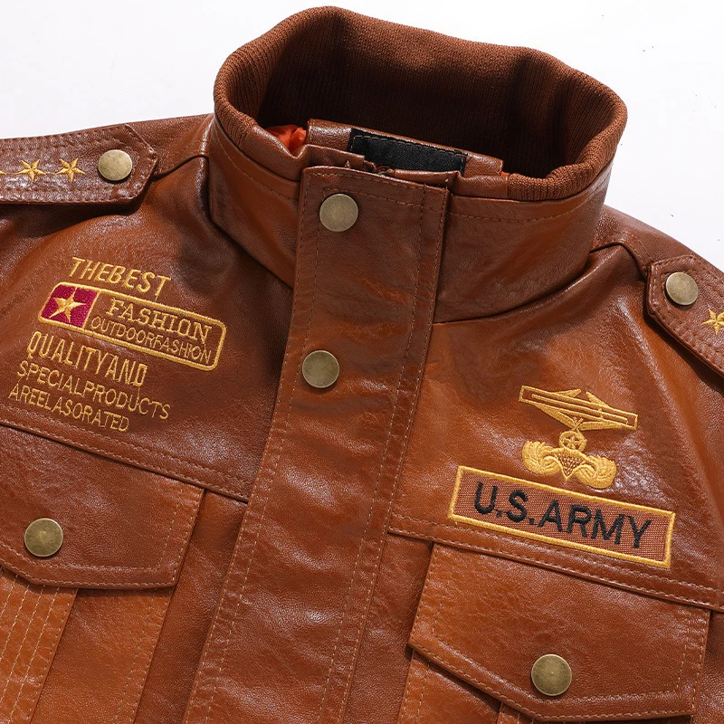 Herren Kunstleder-Pilotenblouson im Military-Look mit Schulterpatten, Rippbündchen und Patch-Applikationen Drune