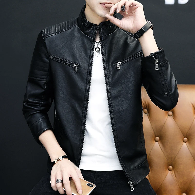 Herren Kunstleder‑Motojacke im Racer‑Look mit gesteppter Schulterpasse, Stehkragen und Zipperdetails Drune