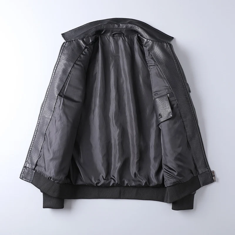 Herren Kunstleder-Fieldbomberjacke im Pilotenstil mit Patch‑Applikationen und Frontklappentaschen Drune
