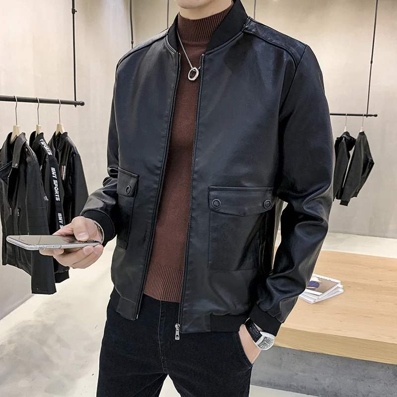 Herren Kunstleder-Bomberjacke im Aviator-Minimalstil mit Pattentaschen und Rippbündchen Drune