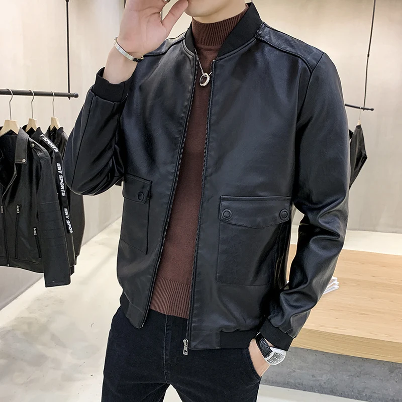 Herren Kunstleder-Bomberjacke im Aviator-Minimalstil mit Pattentaschen und Rippbündchen Drune
