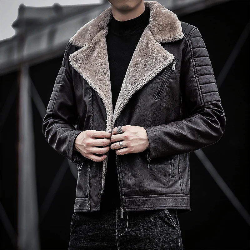 Herren Kunstleder-Bikerjacke mit Teddyfell-Futter und gesteppter Ärmeldetail Drune