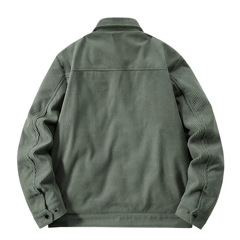 Herren Kordjacke mit gestepptem Innenfutter, zwei Brusttaschen und Druckknopfverschluss Drune