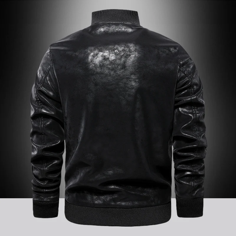 Herren Lederoptik-Bomberjacke im Aviator-Stil mit Stickabzeichen, Rippbündchen und Metallreißverschluss Drune