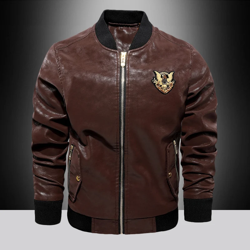 Herren Lederoptik-Bomberjacke im Aviator-Stil mit Stickabzeichen, Rippbündchen und Metallreißverschluss Drune