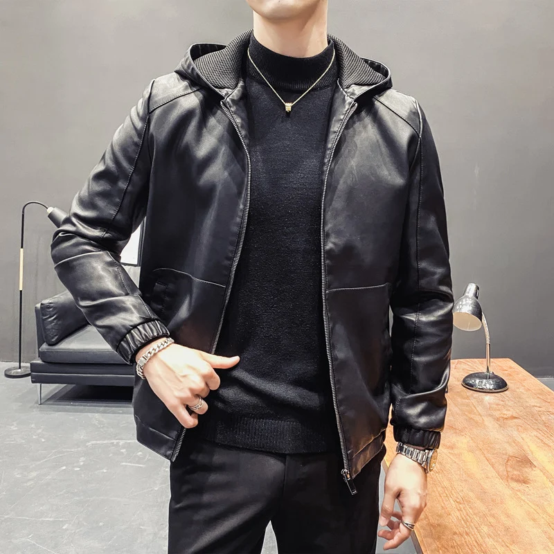 Herren Lederimitat-Kapuzenblouson mit Mesh-Innenkapuze, schmaler Silhouette und durchgehendem Reißverschluss Drune