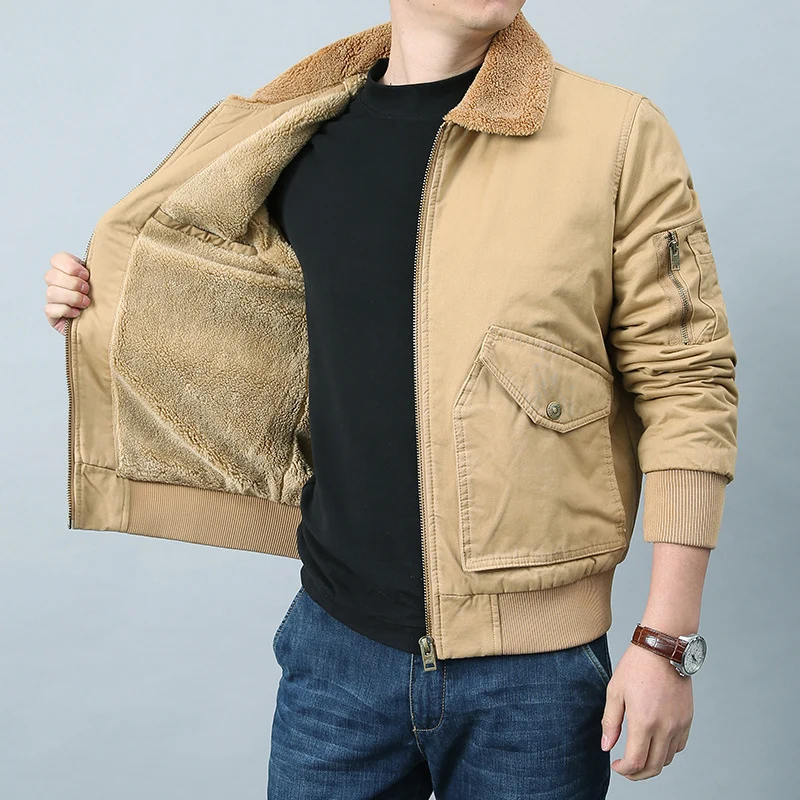 Herren Kurzschnitt Bomberjacke im Pilotenstil mit Teddykragen, Utility‑Taschen und gerippten Bündchen Drune