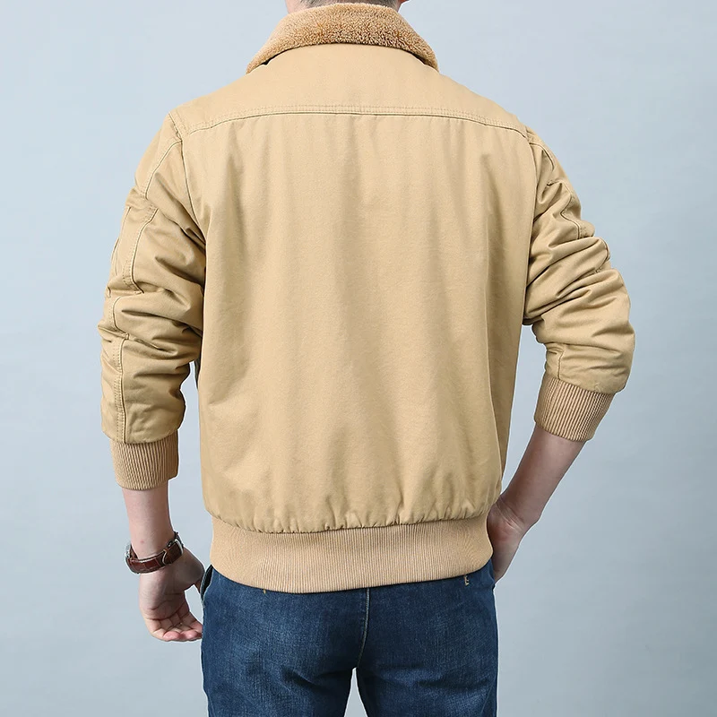 Herren Kurzschnitt Bomberjacke im Pilotenstil mit Teddykragen, Utility‑Taschen und gerippten Bündchen Drune