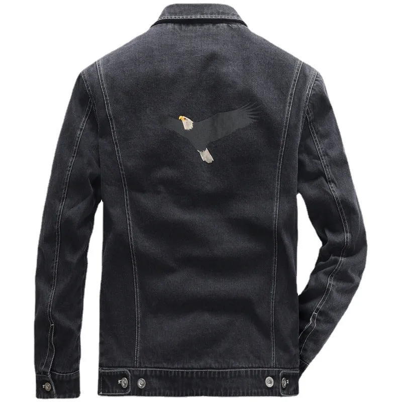 Herren Jeansjacke im Worker‑Stil mit gesticktem Feder‑Motiv und Innensatinfutter Drune