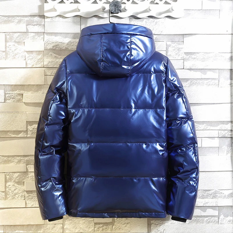 Herren glänzende Metallic Steppjacke mit Kapuze, winddichter Oberfläche und sportivem Utility Design Drune