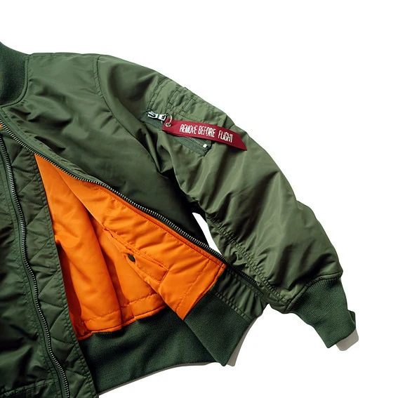 Herren Flight-Bomberjacke mit kontrastreichem Innenfutter, Utility-Ärmeltasche und gerippten Bündchen Drune