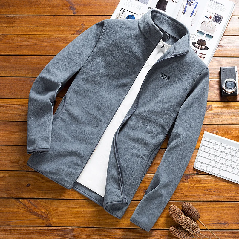Herren Fleecejacke mit Stehkragen, windabweisender Mikrofaser‑Außenschicht und slim-regular Fit Drune
