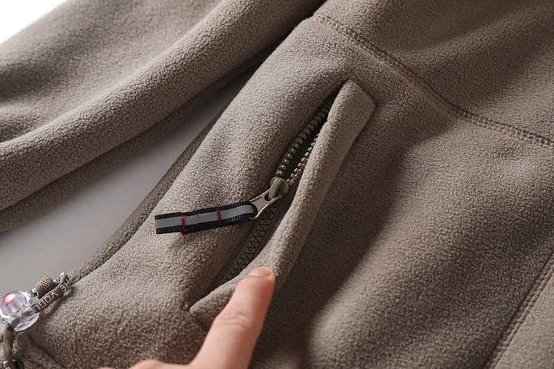 Herren Fleecejacke mit Stehkragen, durchgehendem Reißverschluss und Eingrifftaschen Drune