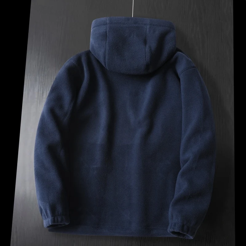 Herren Fleece‑Kapuzenjacke mit wärmender Microfleece‑Fütterung, durchgehendem Reißverschluss und Logo‑Patches Drune