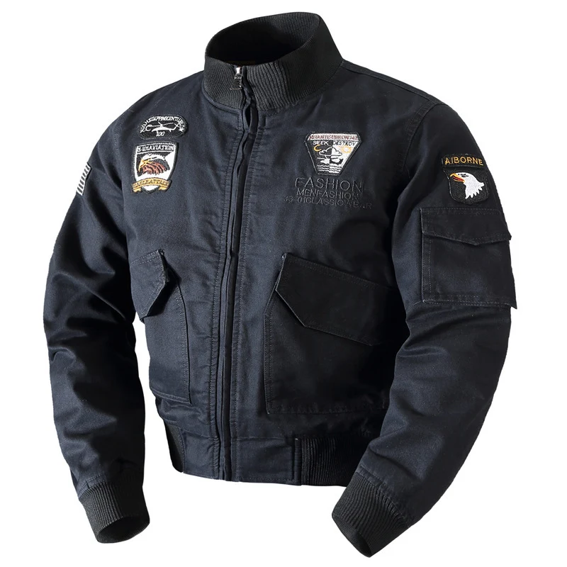 Herren Canvas-Pilotenblouson im Field-Style mit hohem Kragen, Patch-Applikationen und Mehrzwecktaschen Drune