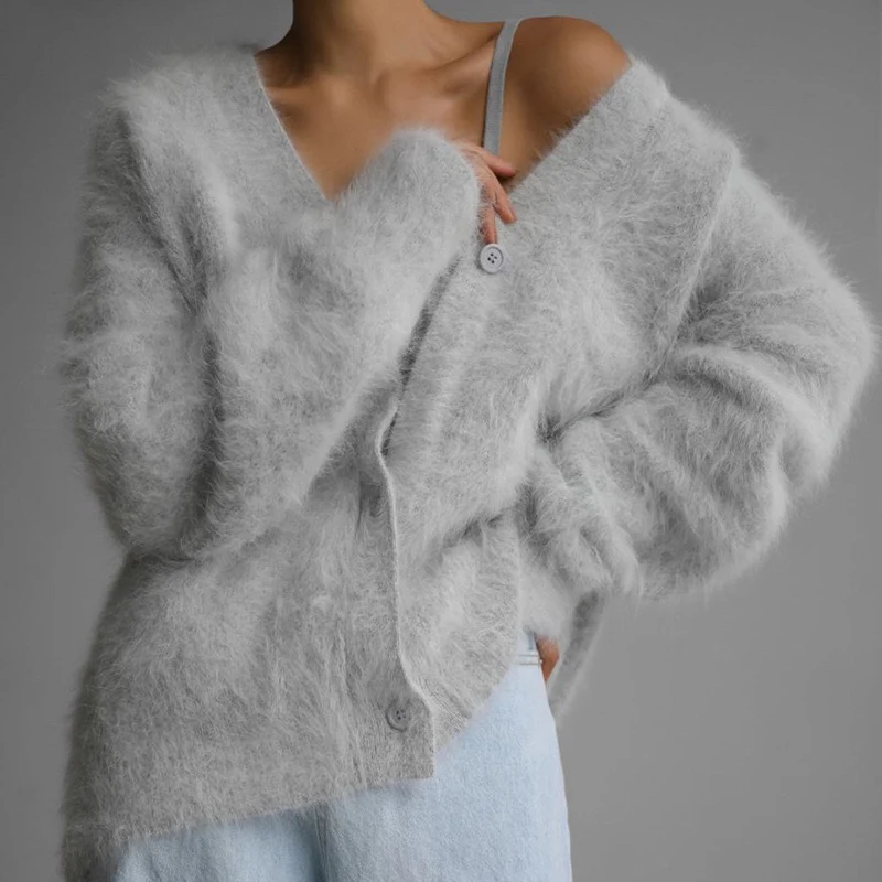 Damen flauschige Strickjacke mit tiefem V-Ausschnitt und großen Knopfdetails Drune