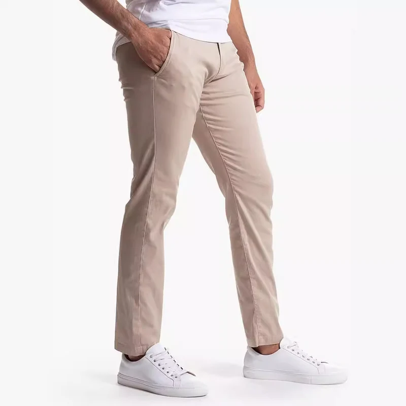 Herren Enganliegende Stretch-Chinohose mit tapered Bein und elastischem Saum Drune