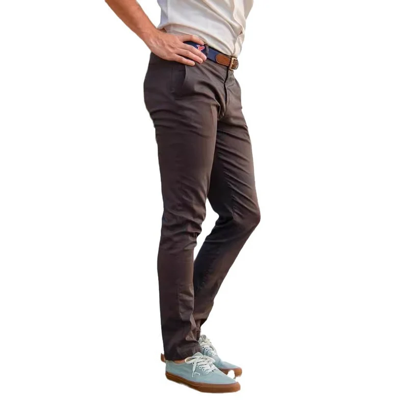 Herren Enganliegende Stretch-Chinohose mit tapered Bein und elastischem Saum Drune