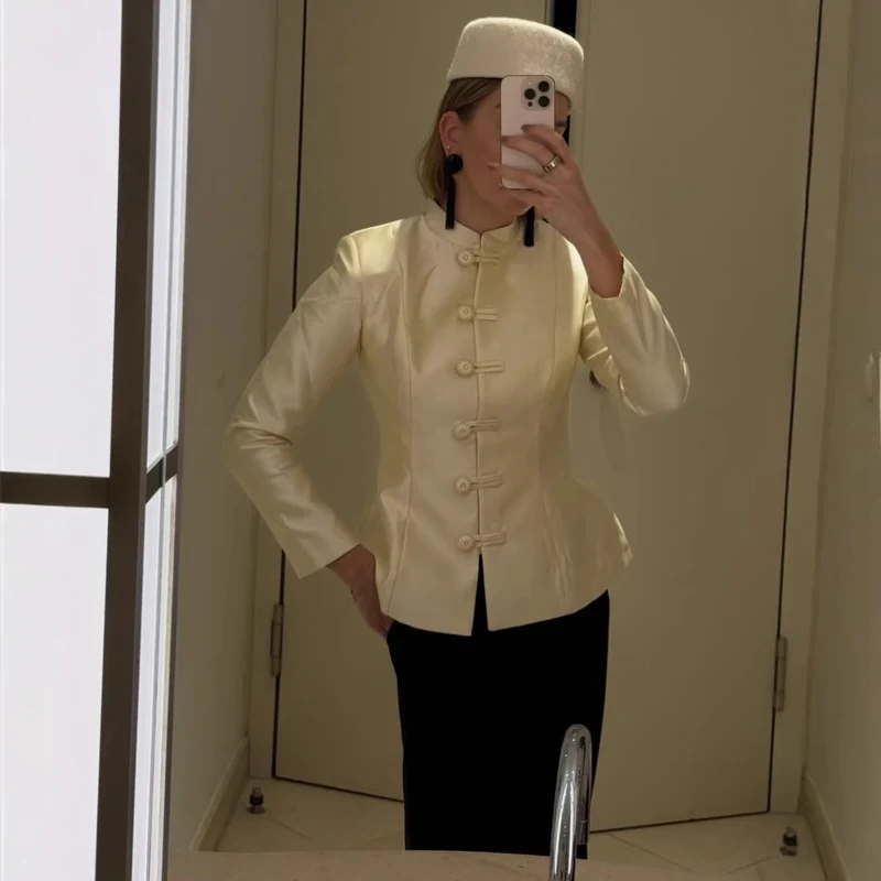 Damen Chinesisch inspiriertes Jackett mit Stehkragen und Zierknotenverschlüssen Drune