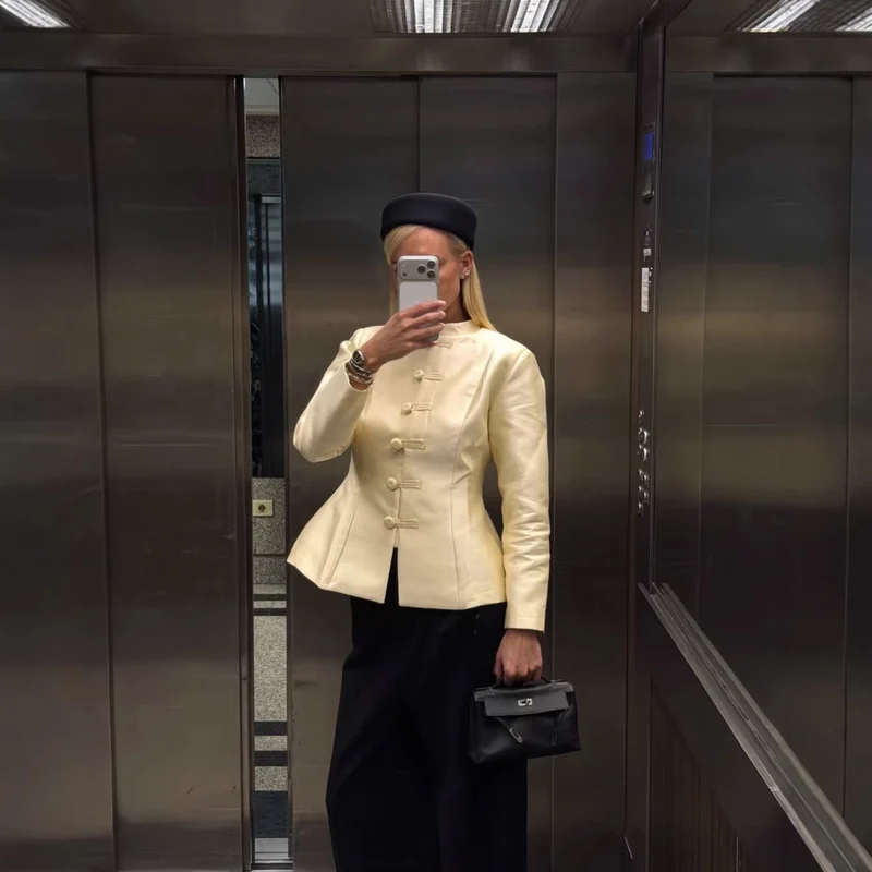Damen Chinesisch inspiriertes Jackett mit Stehkragen und Zierknotenverschlüssen Drune