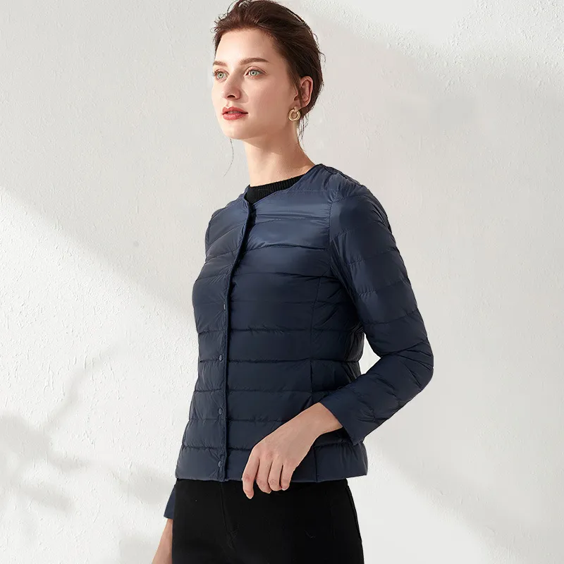 Drune | Leichte, Kragenlose, Schlankmachende Daunenjacke für Frauen