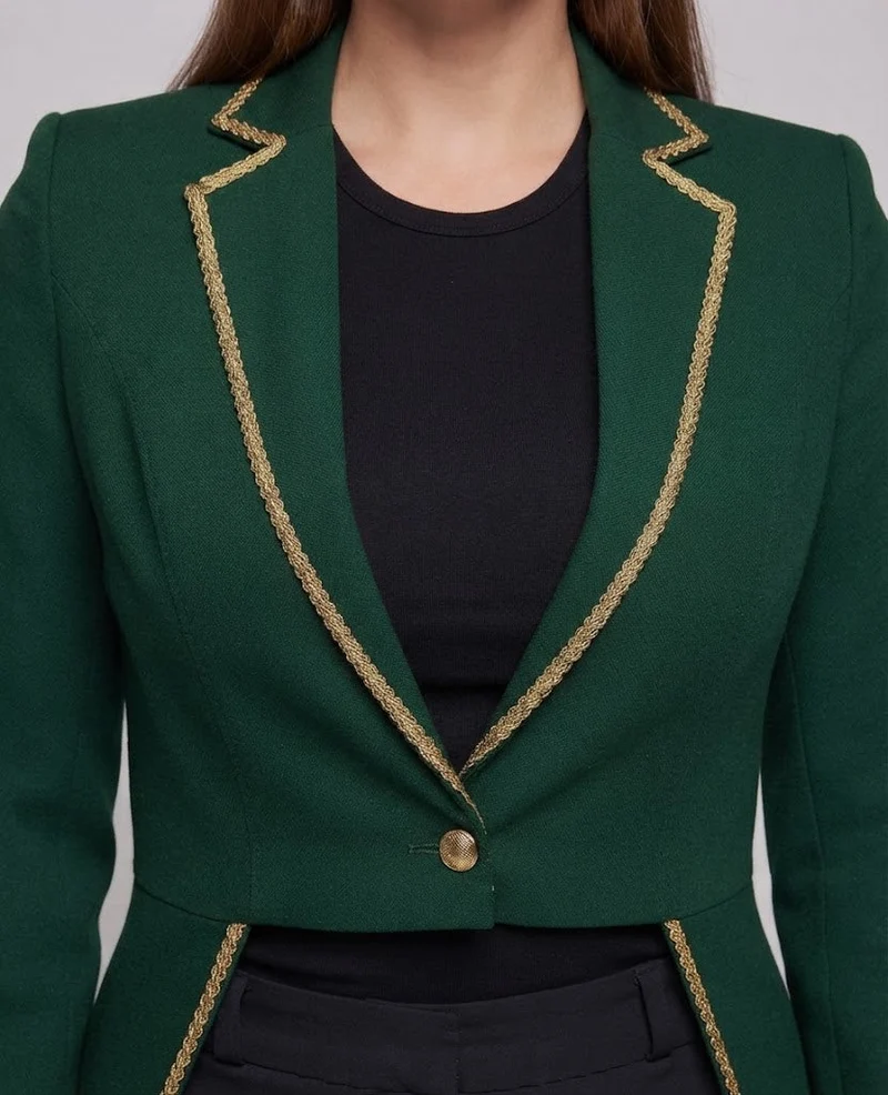Damen elegante Frack mit kunstvollen Verzierungen Drune