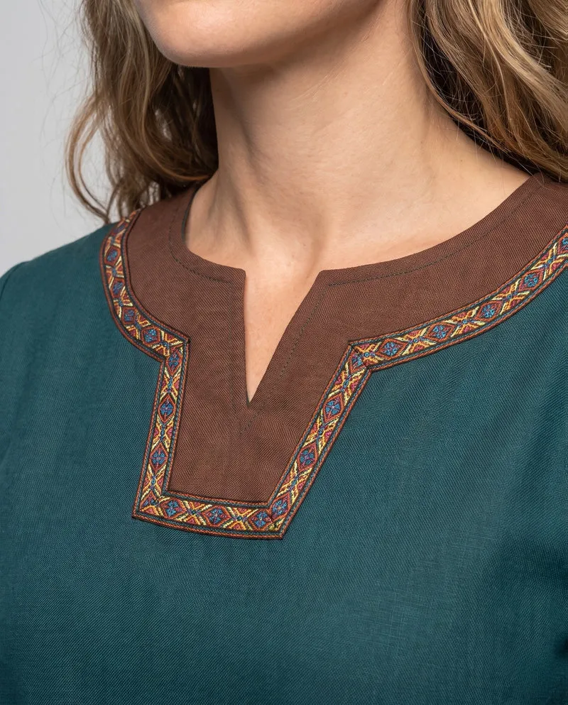 Damen elegantes Maxikleid mit ethnischen Verzierungen und Bindegürtel Drune
