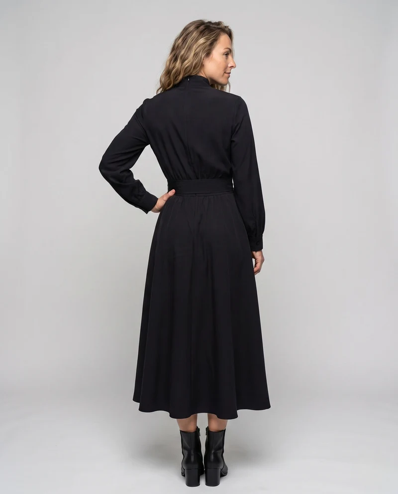 Damen elegantes Maxikleid mit hohem Kragen und tailliertem Gürtel Drune
