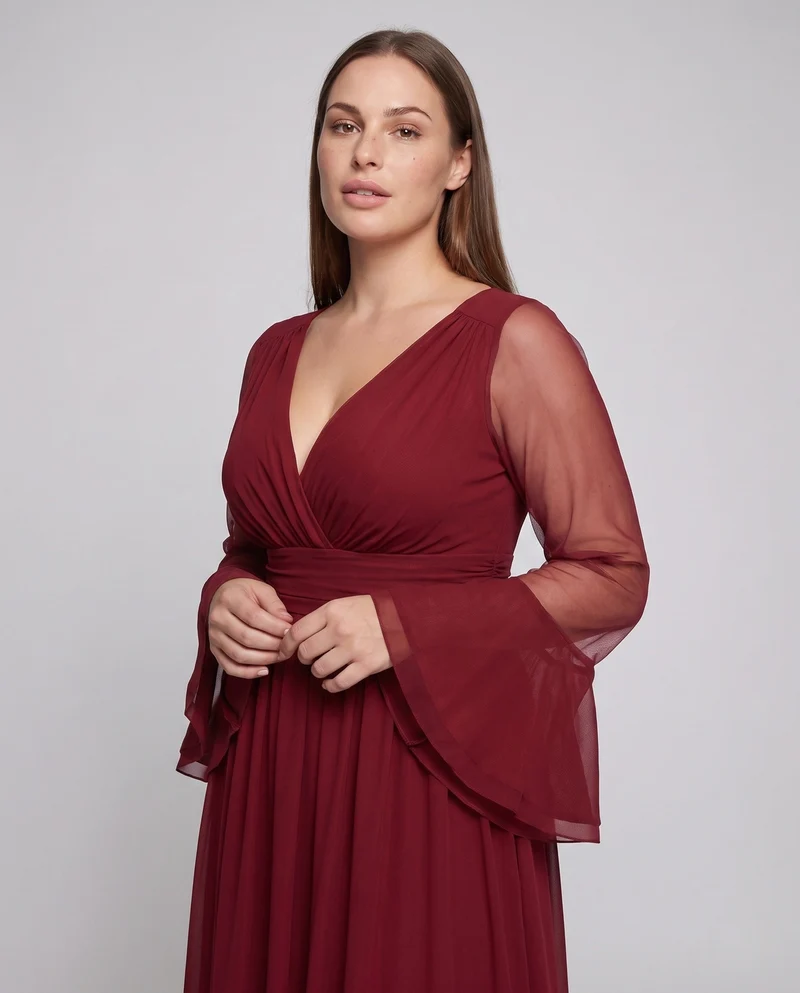 Frauen Elegante Maxikleid mit transparentem Ärmel Design und tiefem V-Ausschnitt Drune