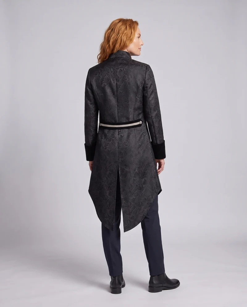 Damen historische Militärjacke mit aufwendigen Verzierungen Drune