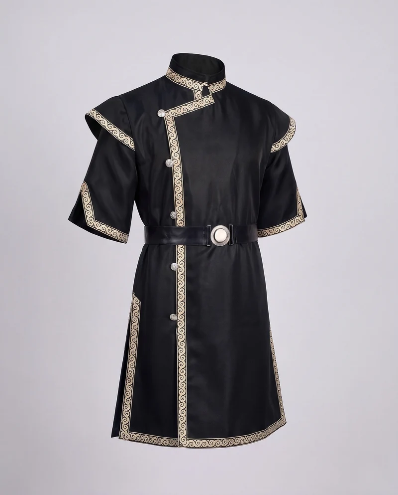 Damen historisches Kostümkleid mit aufwendigen Verzierungen und Gürtel Drune