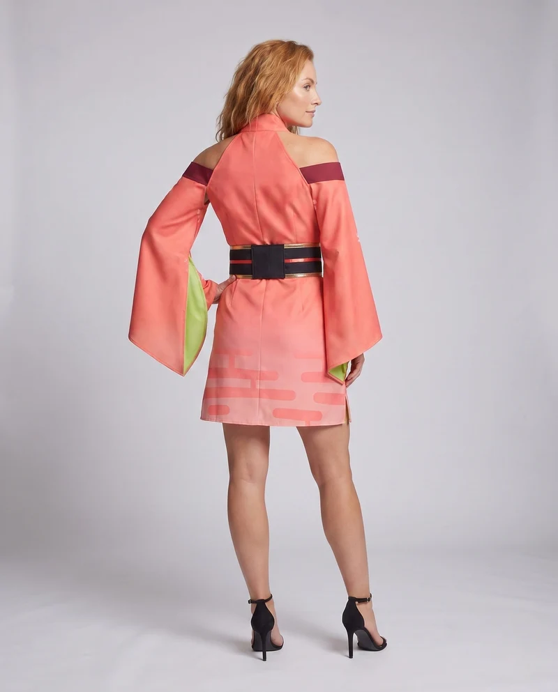 Damen traditionelle Kimono-Kleid mit blühenden Akzenten und fließenden Ärmeln Drune
