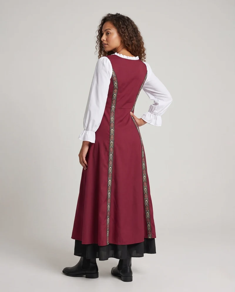 Frauen traditionelle Kleid mit dekorativer Schnürung und bunten Stickdetails Drune