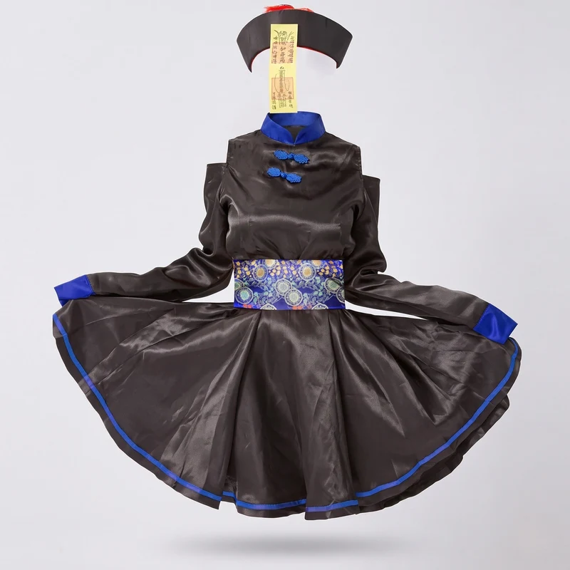 Damen Stylisches Kostüm im asiatischen Design mit eleganten Details Drune