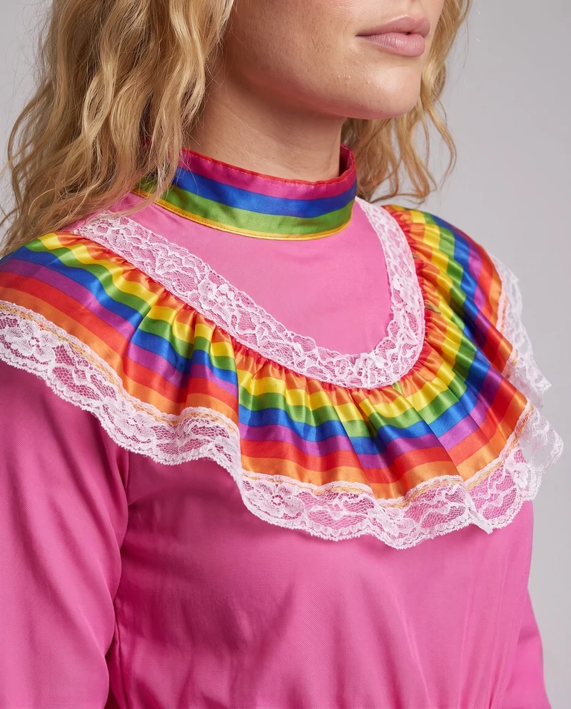 Frauen traditionelle Kleid mit buntem Saum und Spitzenverzierungen Drune