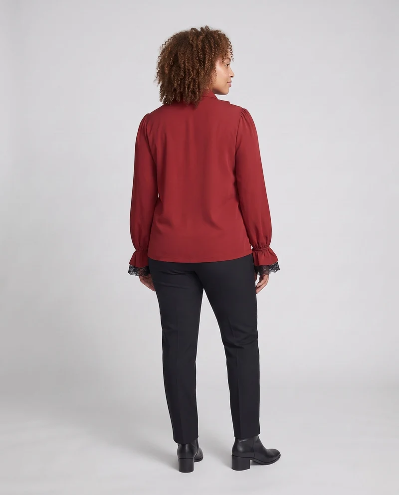 Damen Elegantes Rüschenshirt mit Spitzenbesatz und Schnürung Drune
